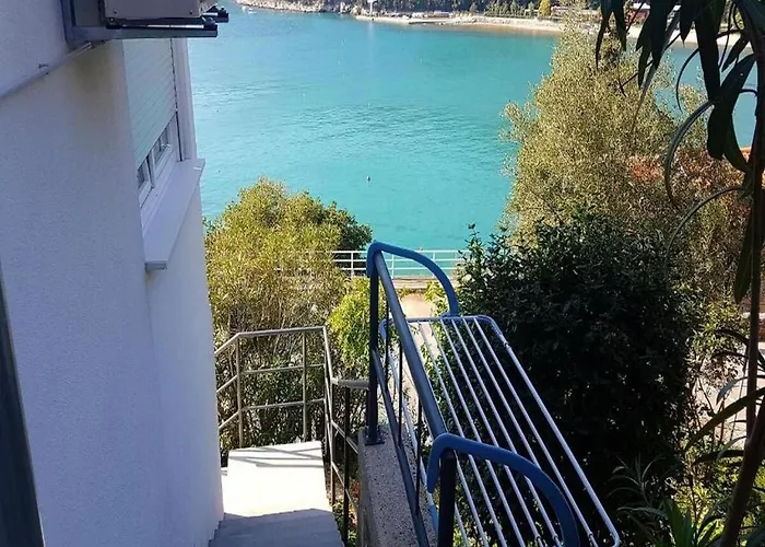 Apartment By The Sea Rabac
