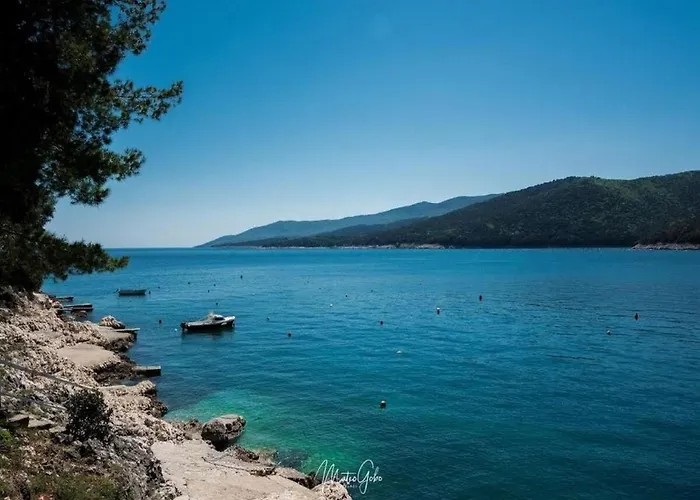 By The Sea Апартаменты *